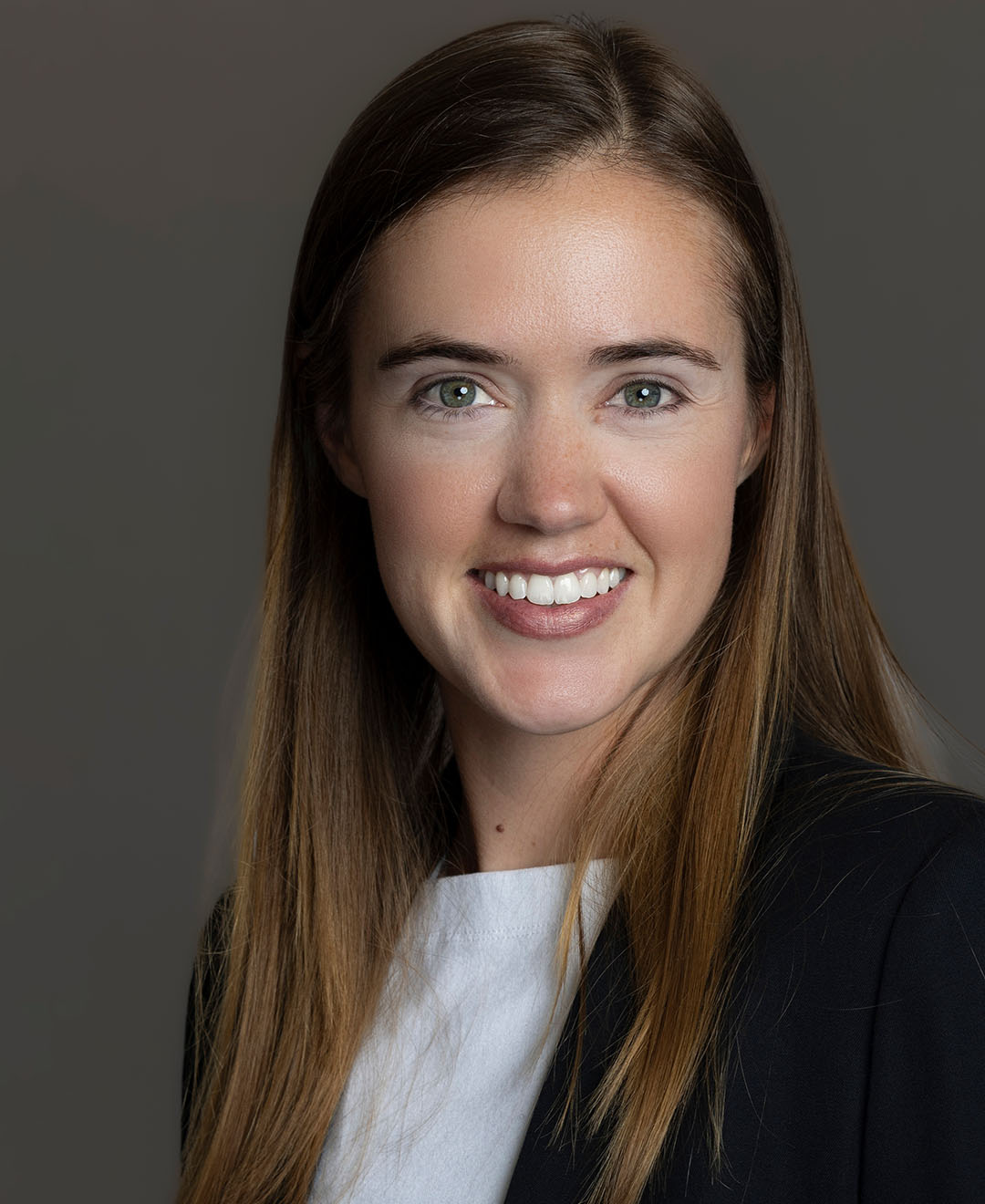 Kathryn Lang headshot