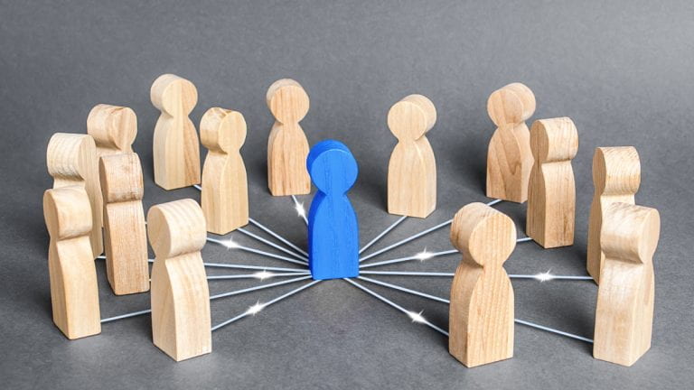 Leader in center of circle