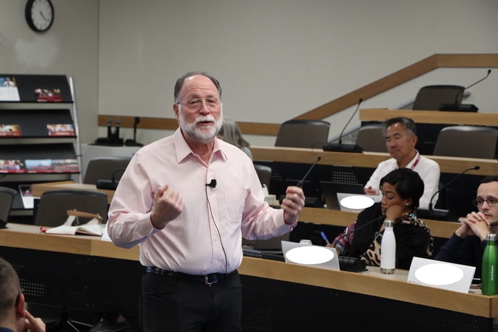 Ricardo Hausmann teaching in classroom